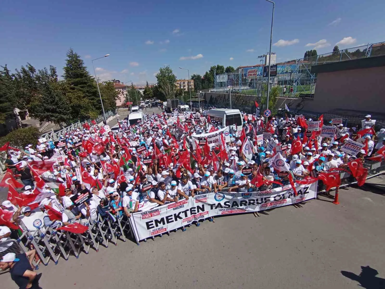 MEMUR SENDİKALARI KONFEDERASYONU'NA (MEMUR-SEN) BAĞLI BÜRO MEMUR-SEN, ENERJİ BİR-SEN VE