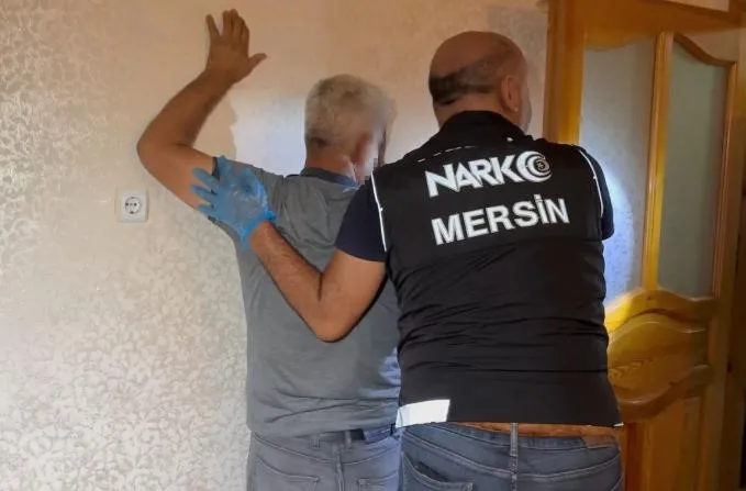 Mersin’de şok operasyon: Valizlerde 47 kilo metamfetamin ele geçirildi