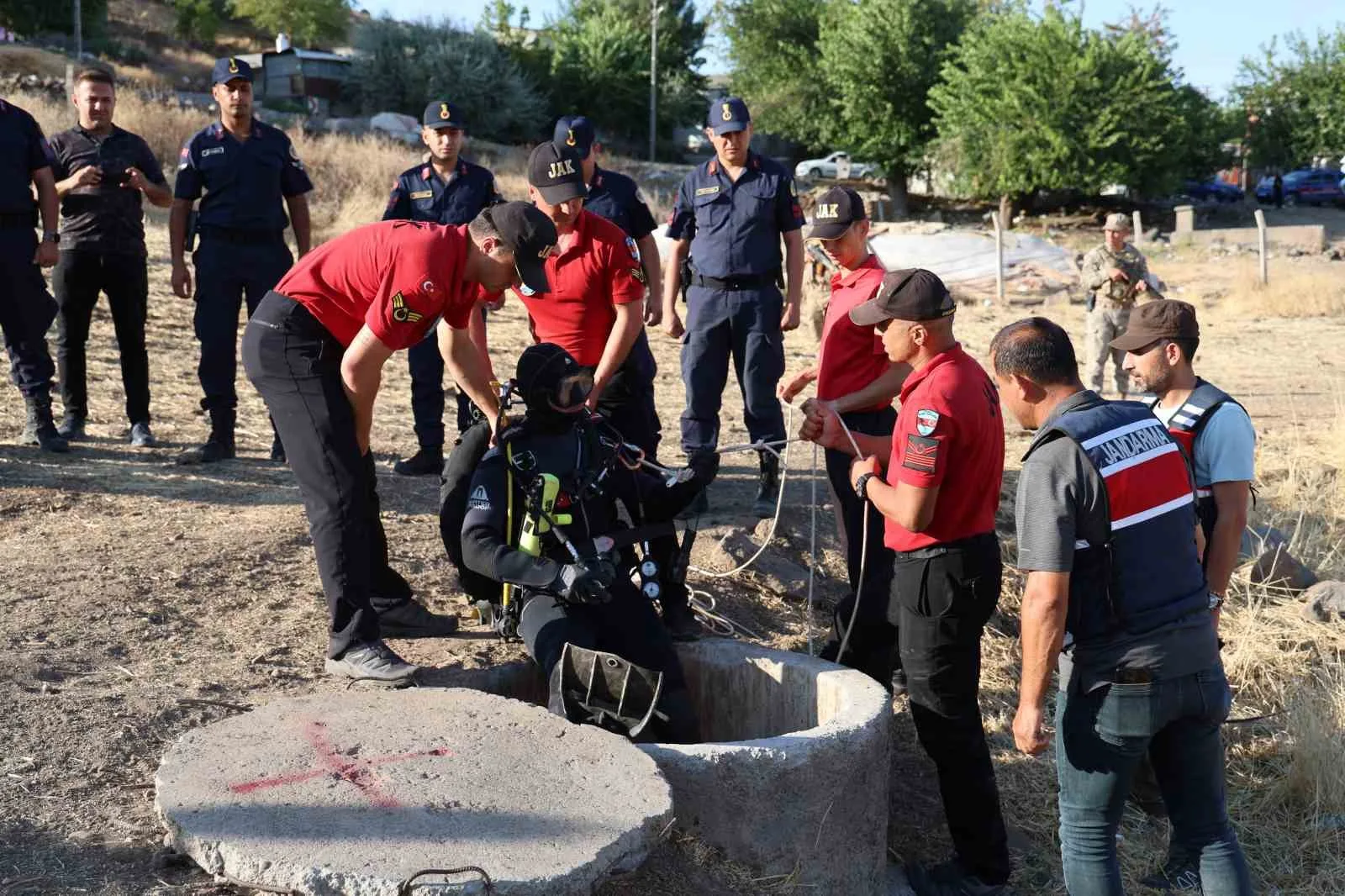 Narin’in ağabeyi kolundaki iz nedeniyle İstanbul Adli Tıp Kurumu’na gönderildi