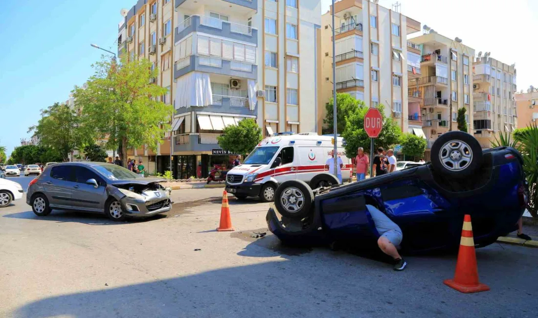 ANTALYA'DA KAZA YAPAN ARAÇ