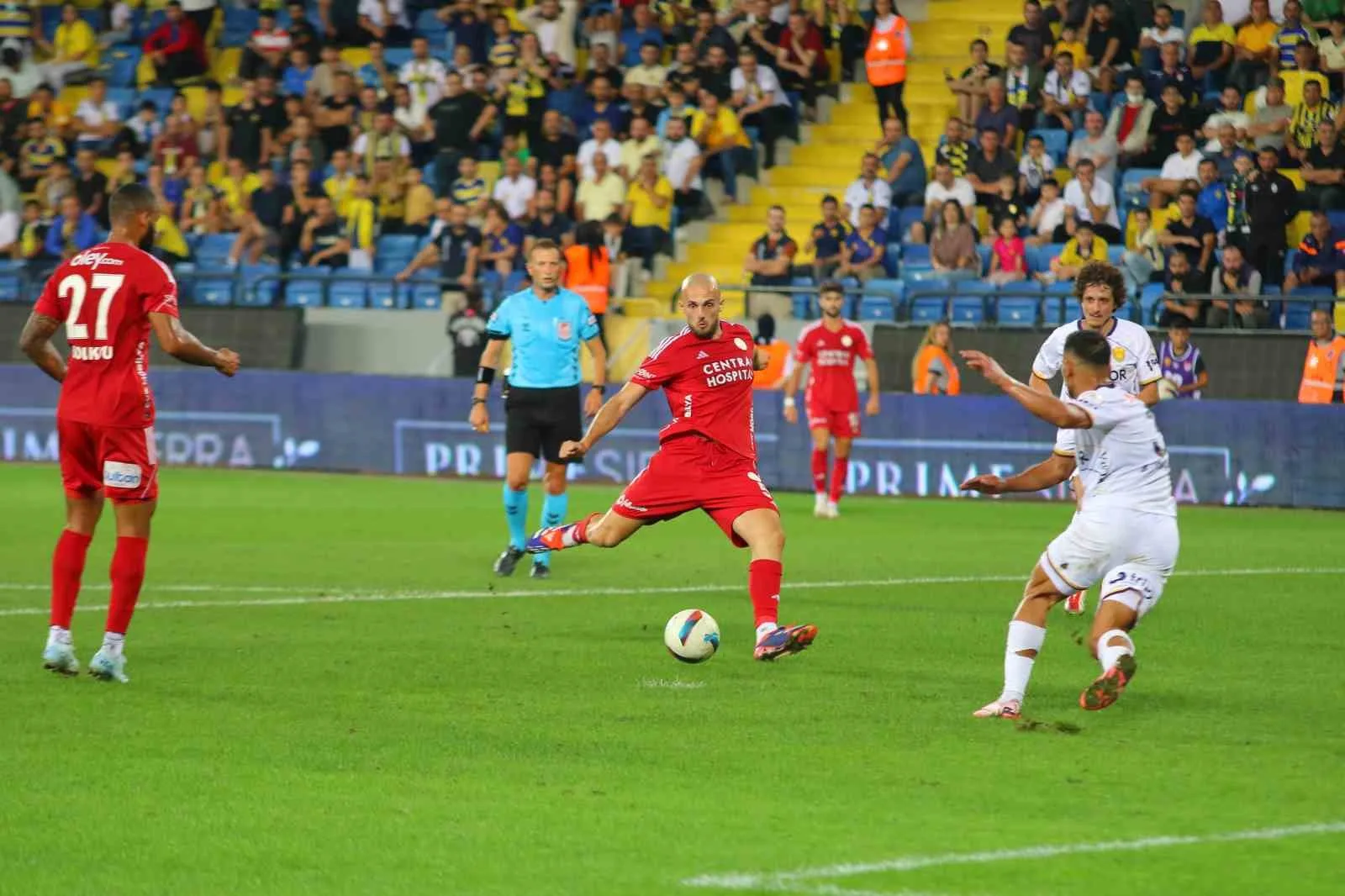 TRENDYOL 1. LİG'İN 3. HAFTASINDA MKE ANKARAGÜCÜ, SAHASINDA AĞIRLADIĞI ÜMRANİYESPOR'A