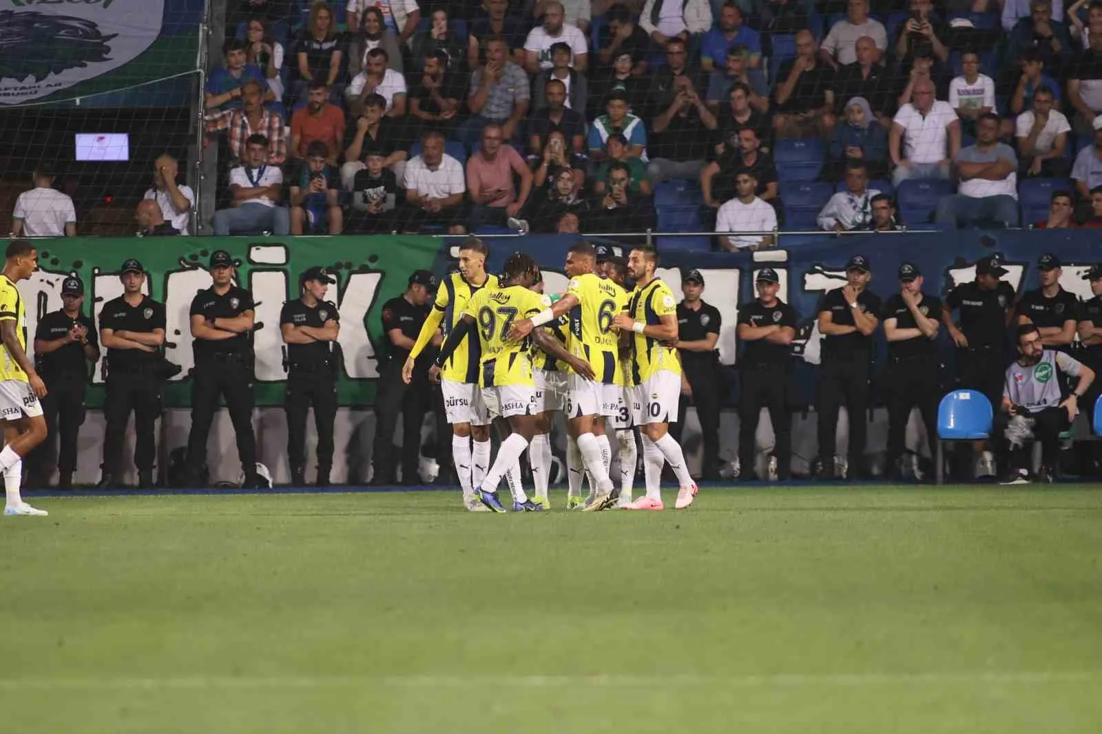 Trendyol Süper Lig: Çaykur Rizespor: 0- Fenerbahçe: 5 (Maç sonucu)