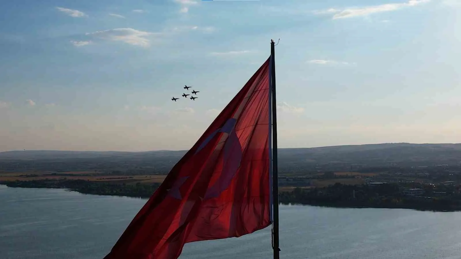 TÜRK HAVA KUVVETLERİ AKROBASİ TİMİ TÜRK YILDIZLARI, 30 AĞUSTOS ZAFER