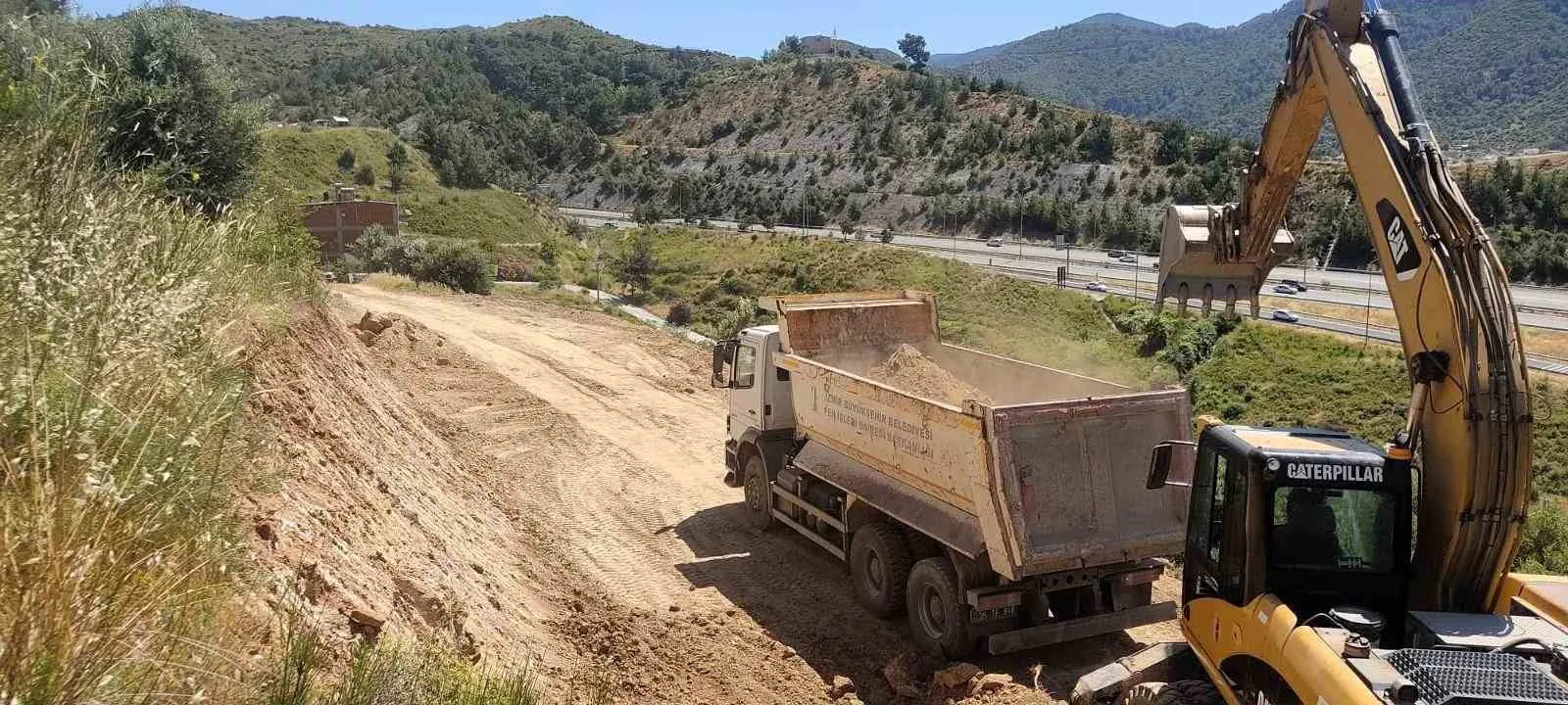 Yeni açılan yollar trafiğe nefes oldu