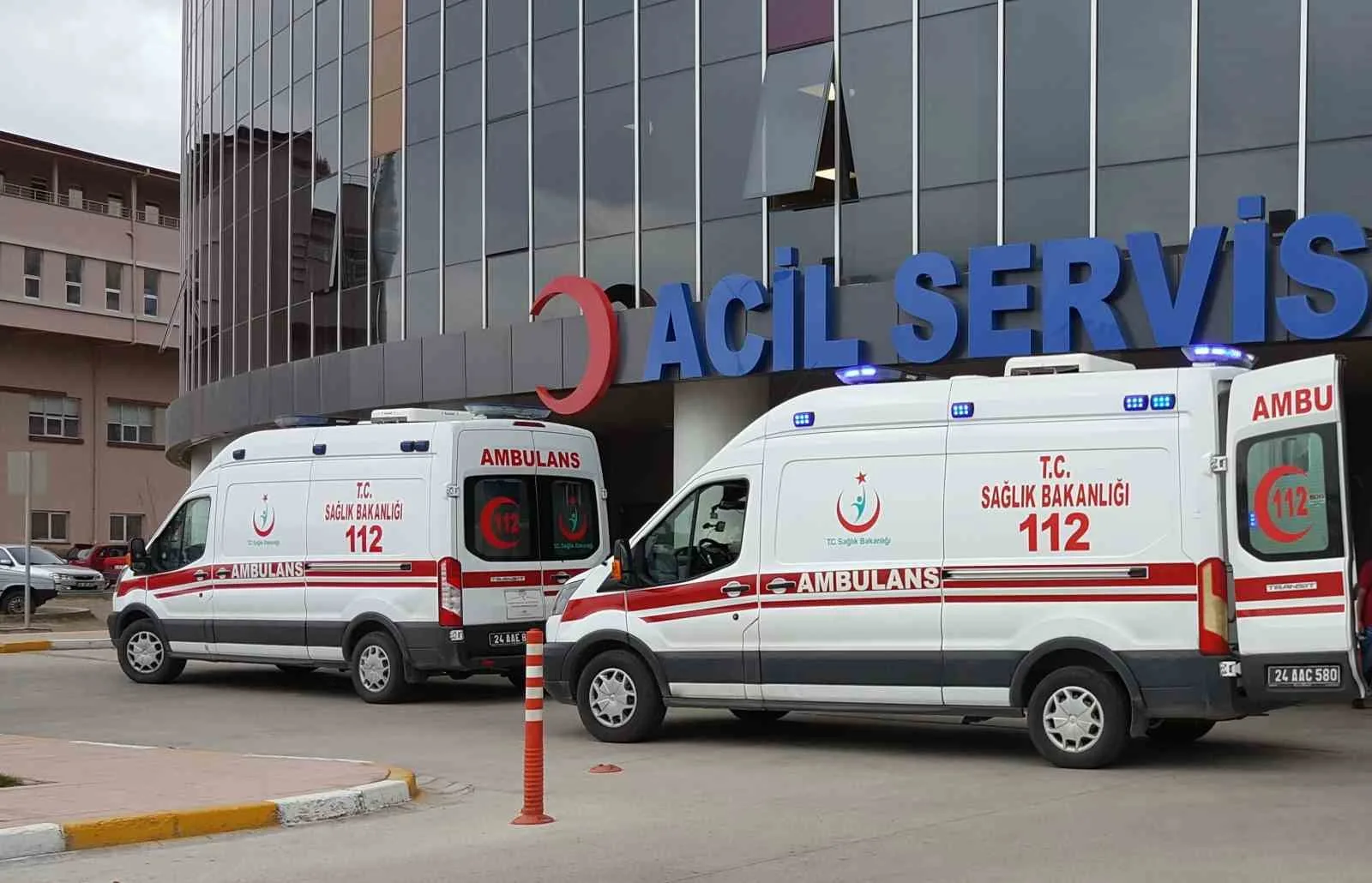 Yolcu otobüsüyle motosiklet çarpıştı: 2 yaralı