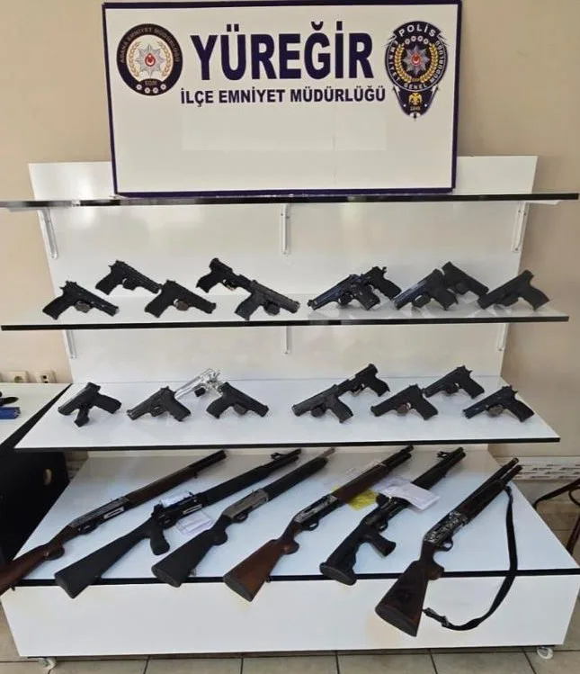 Yüreğir polisleri 25 silah ele geçirdi