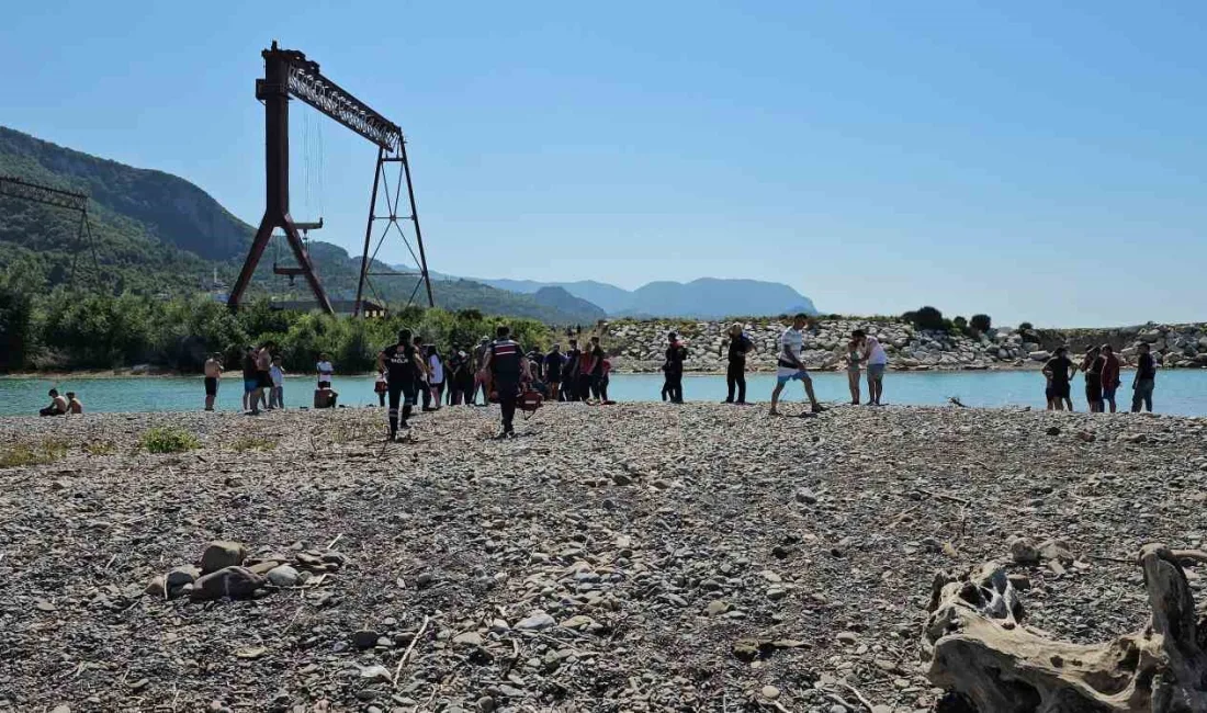 KASTAMONU'NUN CİDE İLÇESİNDE YÜZMEK