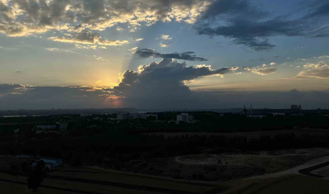 ADANA’DA GÜN BATIMI SIRASINDA