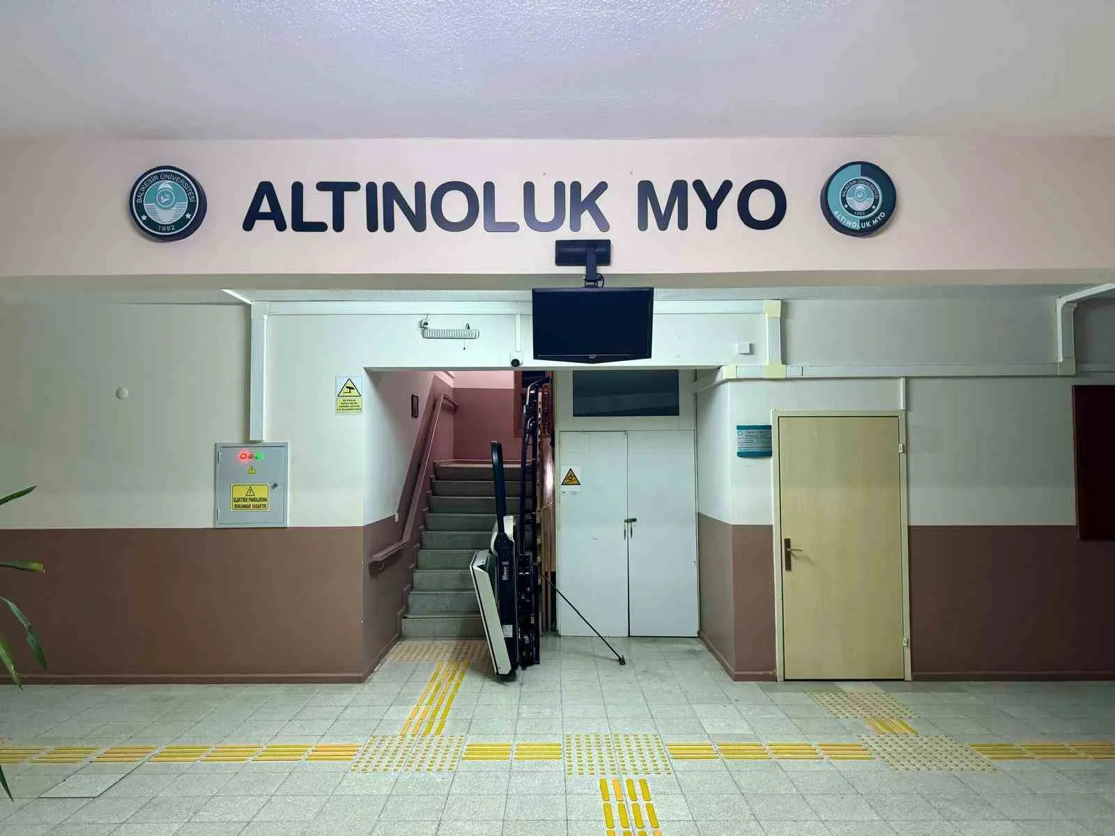 Altınoluk MYO’da hurdaları yenileme ile büyük tasarruf