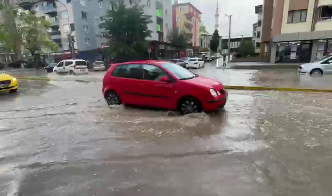 ESKİŞEHİR’DE KUVVETLİ SAĞANAK YAĞIŞIN