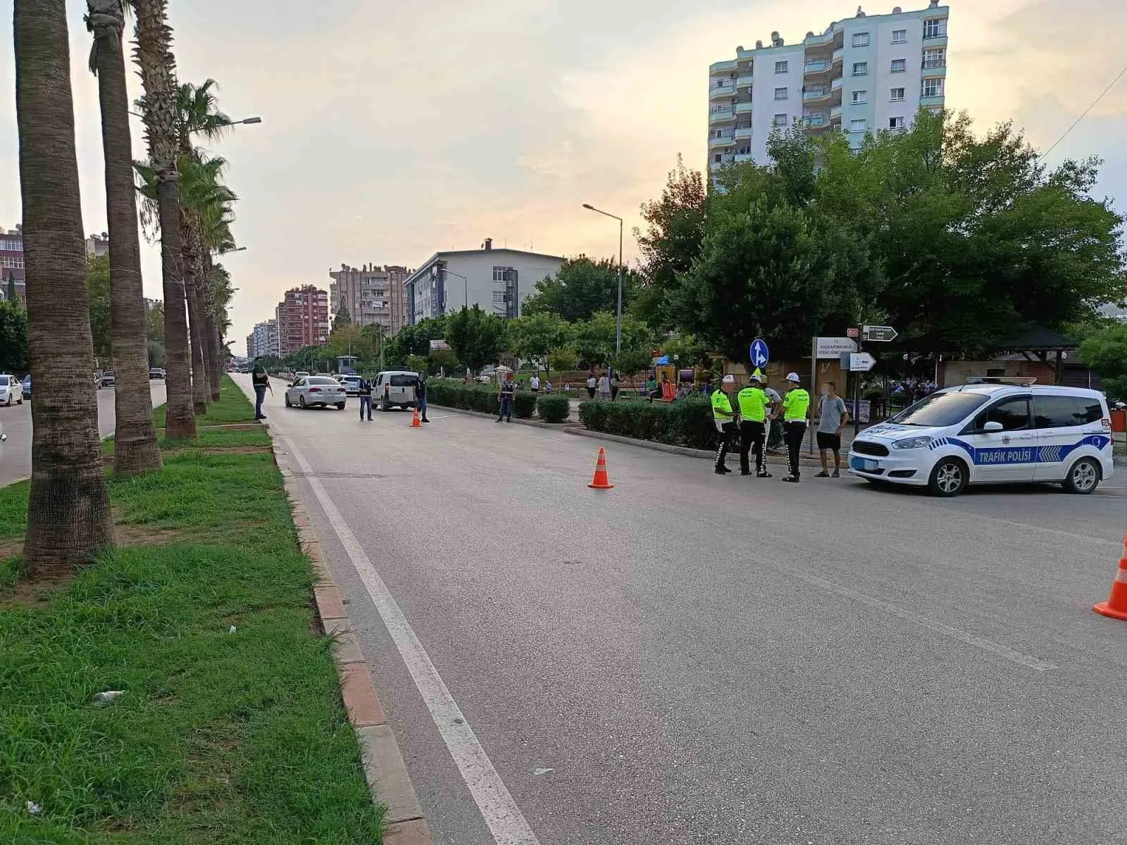 Aranan uyuşturucu taciri polisten kaçamadı