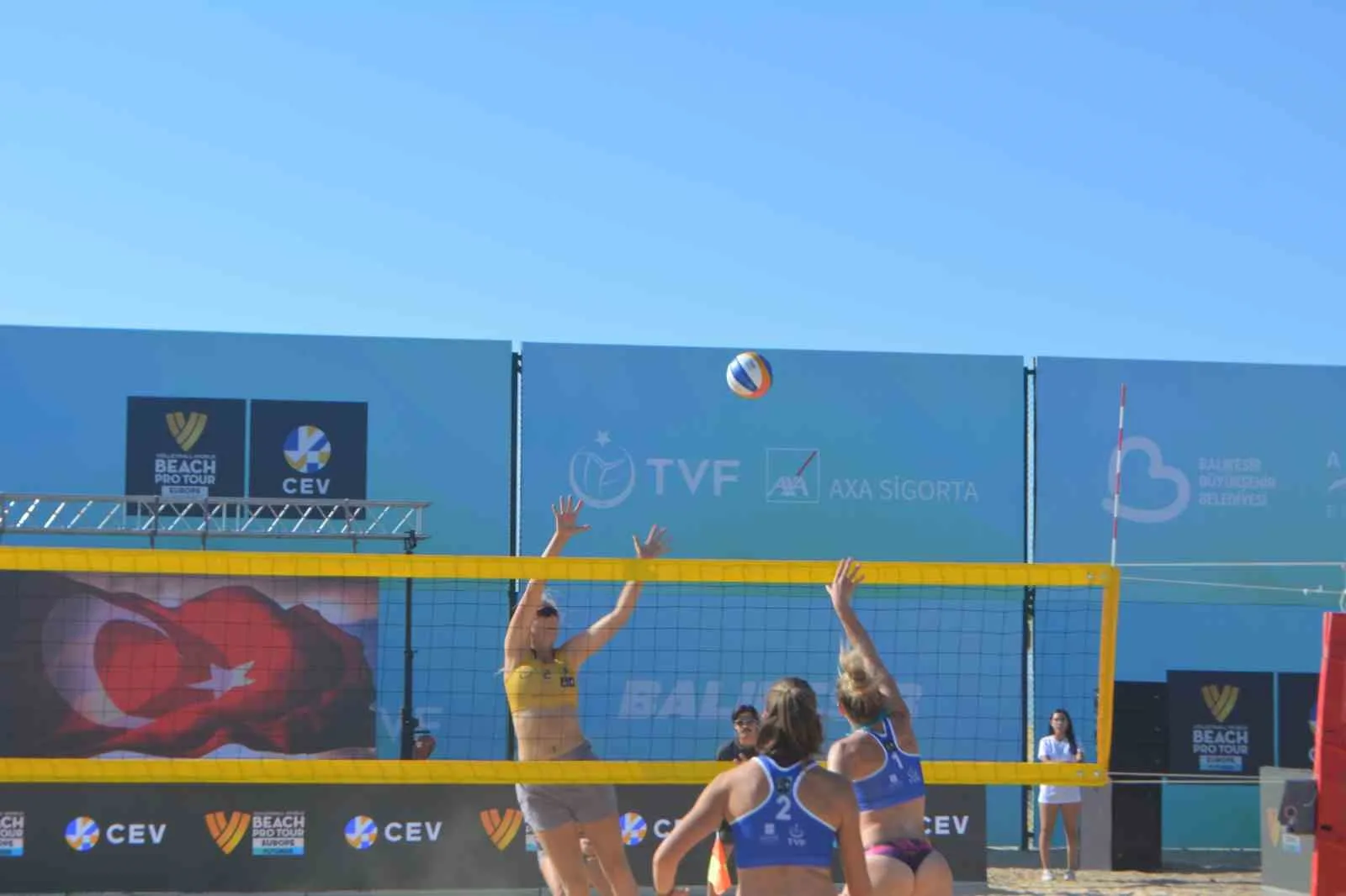 Ayvalık’ta 2024 VW Beach Pro Tour Futures heyecanı