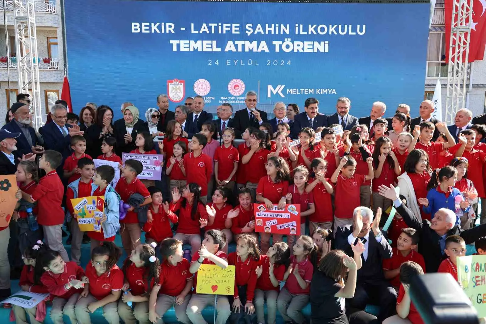 Bakan Memişoğlu: “Ülke olarak daha çok çalışıp daha çok üreteceğiz”