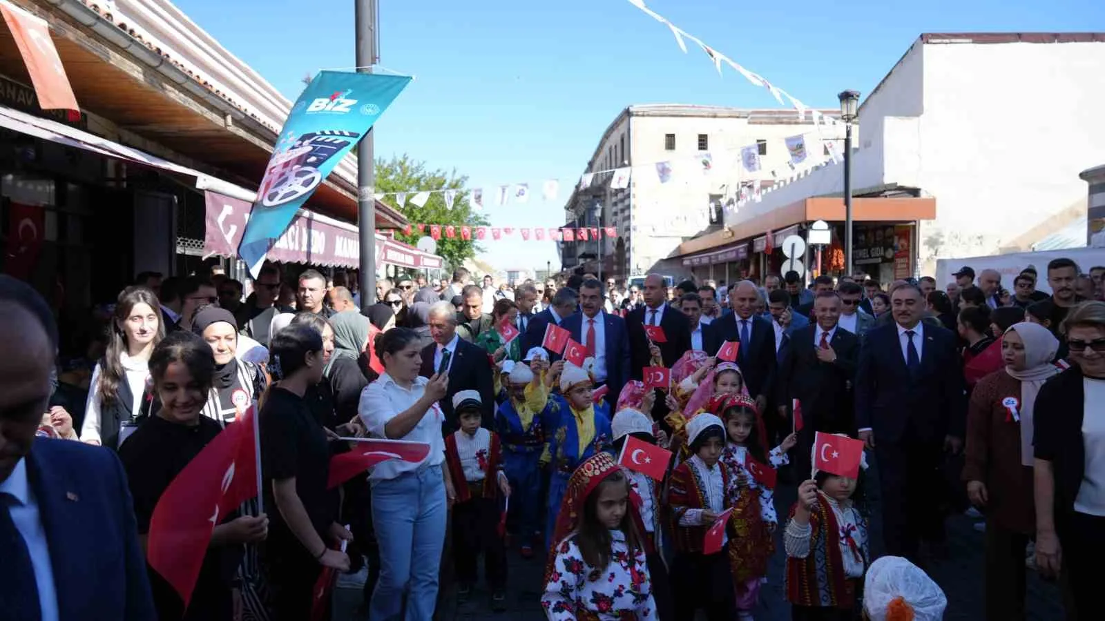 Bakan Tekin: “Eğitim-öğretim sistemimiz daha başarılı olur diyerek BİZ projesini başlattık”