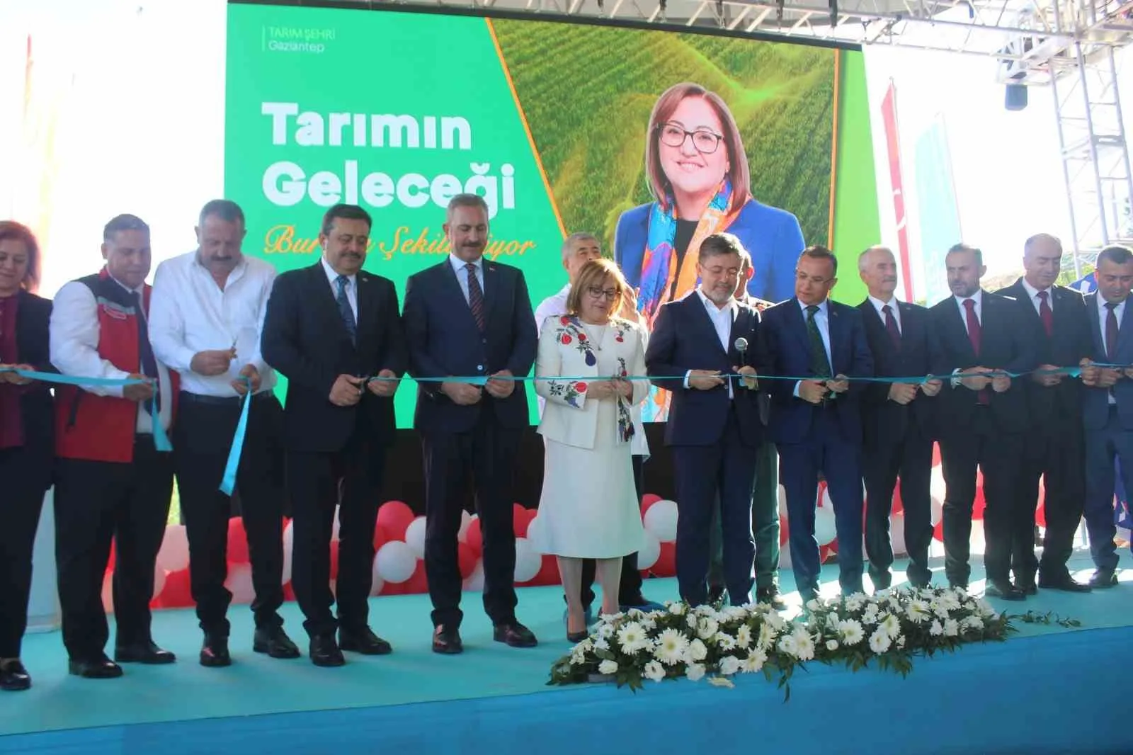 Bakan Yumaklı, Gaziantep Haydi Ekmek Fabrikası’nın açılışını yaptı