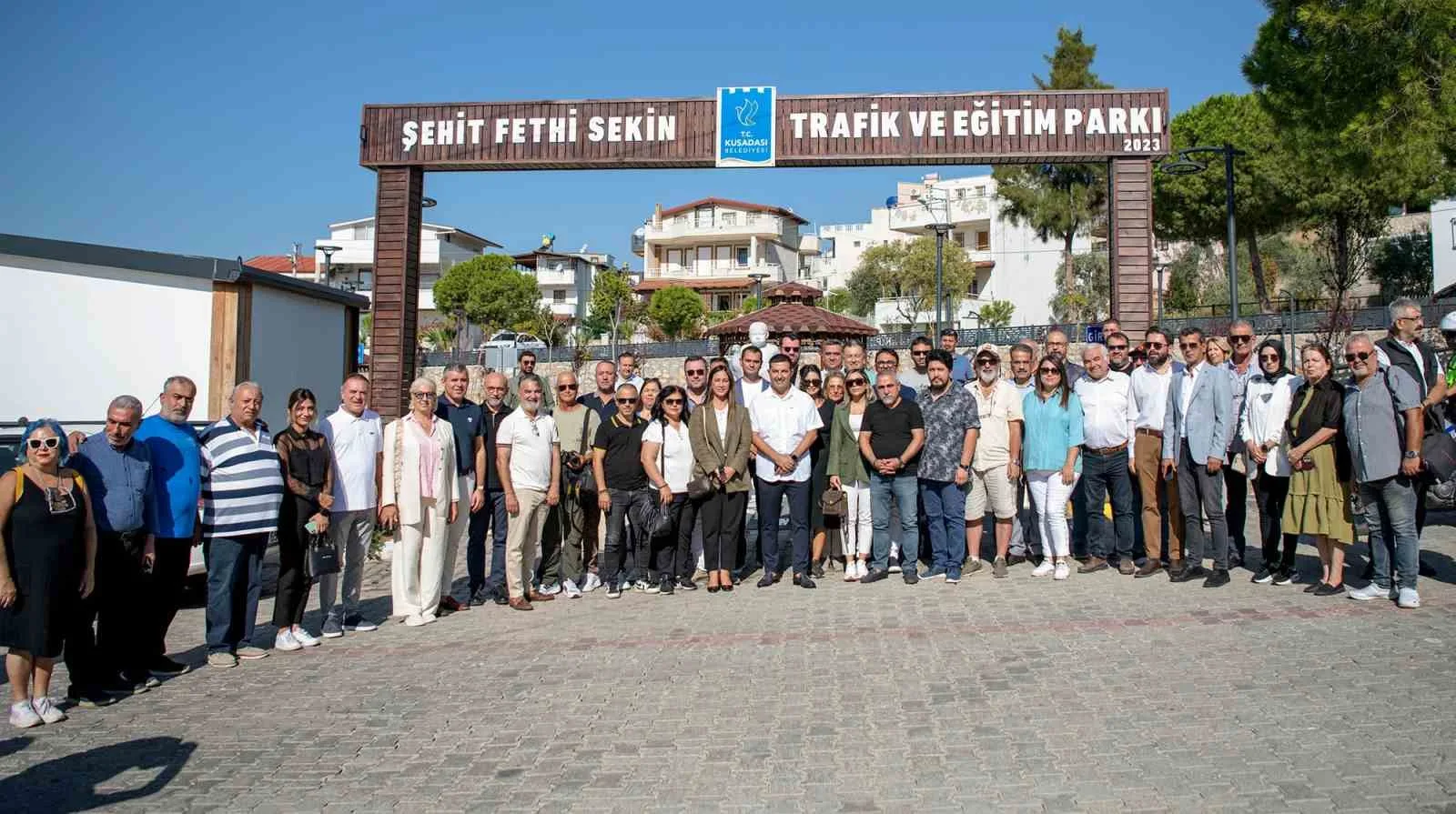 Başkan Günel: “Vites yükselterek Kuşadası’na hizmet etmeye devam edeceğiz