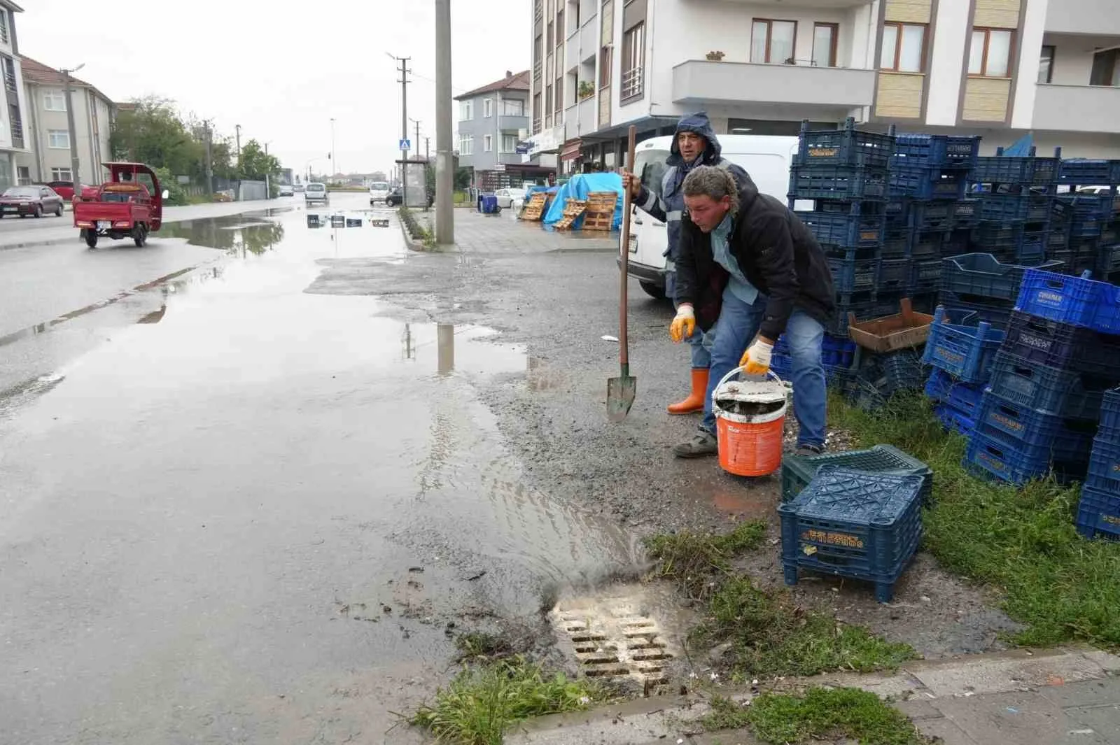 Belediye ekiplerinden anında müdahale