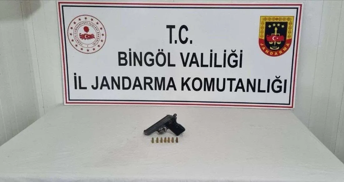 BİNGÖL’DE JANDARMA EKİPLERİNCE ARAÇTA