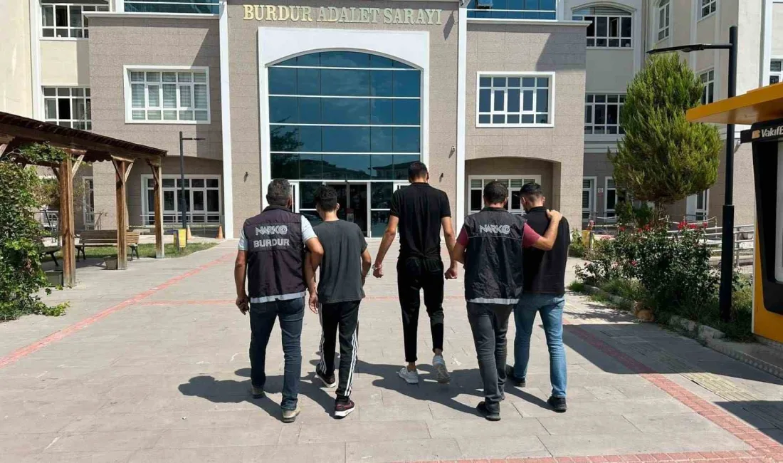 BURDUR’DA ORMANLIK ALANDA ÜZERLERİNDE