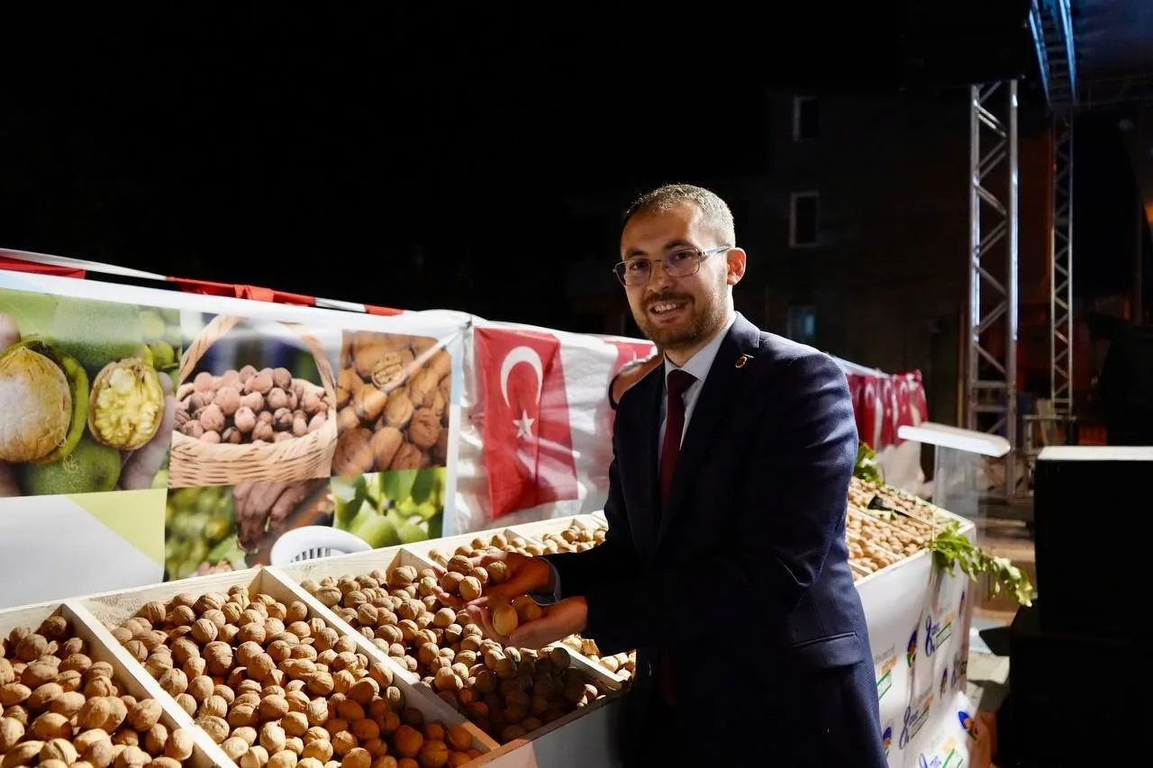 Cevizin anavatanı Çağlayancerit’te renkli festival coşkusu