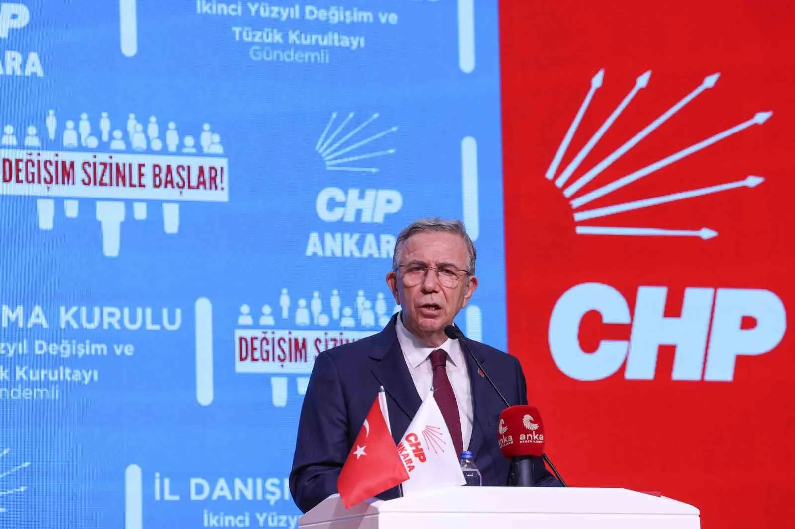 CUMHURİYET HALK PARTİSİ (CHP) GENEL BAŞKANI ÖZGÜR ÖZEL, PARTİSİNİN ANKARA’DA