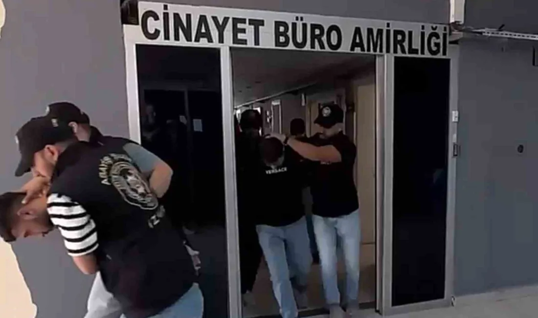 3 ŞÜPHELİ URLA İLÇESİNDE