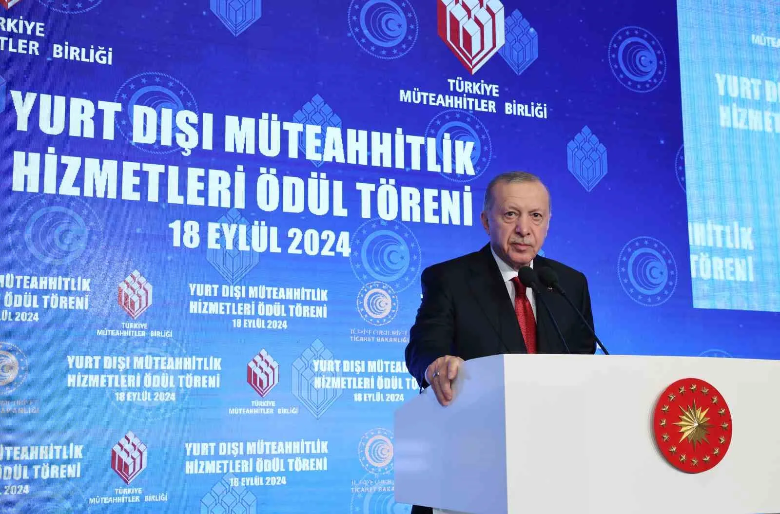 CUMHURBAŞKANI RECEP TAYYİP ERDOĞAN, ANKARA'DA YURTDIŞI MÜTEAHHİTLİK HİZMETLERİ BAŞARI ÖDÜLLERİ