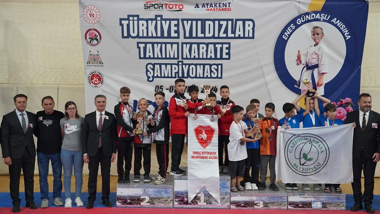 Denizli Büyükşehir Karate Takımından Türkiye Şampiyonluğu