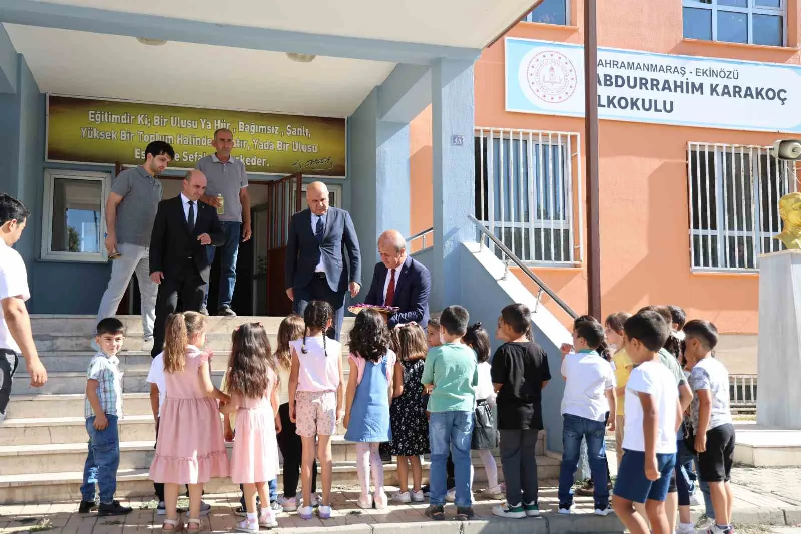 Depremin merkez üssü Kahramanmaraş’ta minikler okulla tanıştı