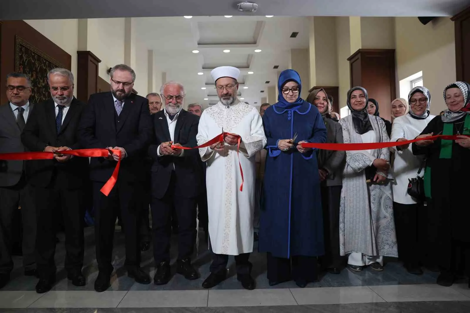 DİYANET İŞLERİ BAŞKANI PROF. DR. ALİ ERBAŞ, “DÜNYANIN GÖZÜ ÖNÜNDE