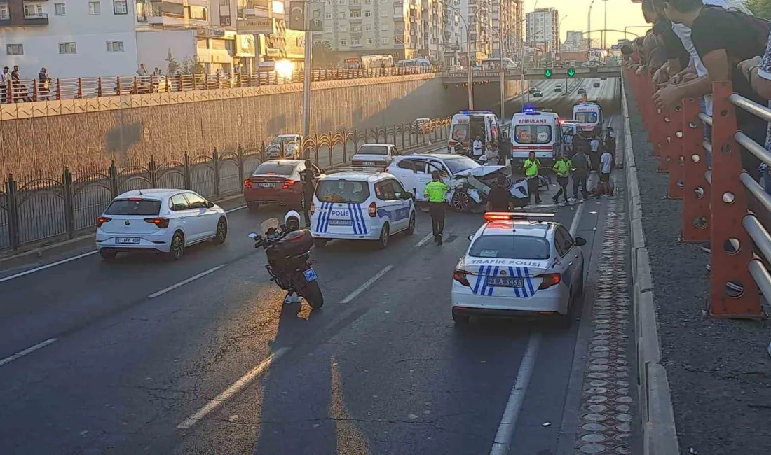 DİYARBAKIR’DA OTOMOBİL İLE MOTOSİKLETİN