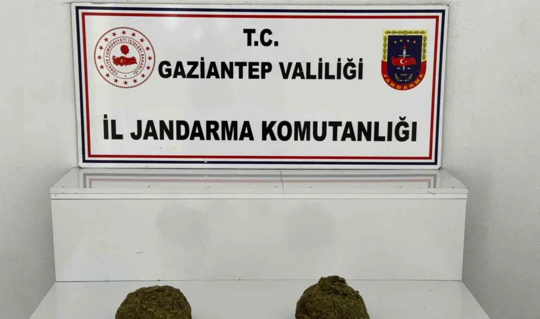 GAZİANTEP'TE ŞÜPHELİ ŞAHSIN ARACINDA