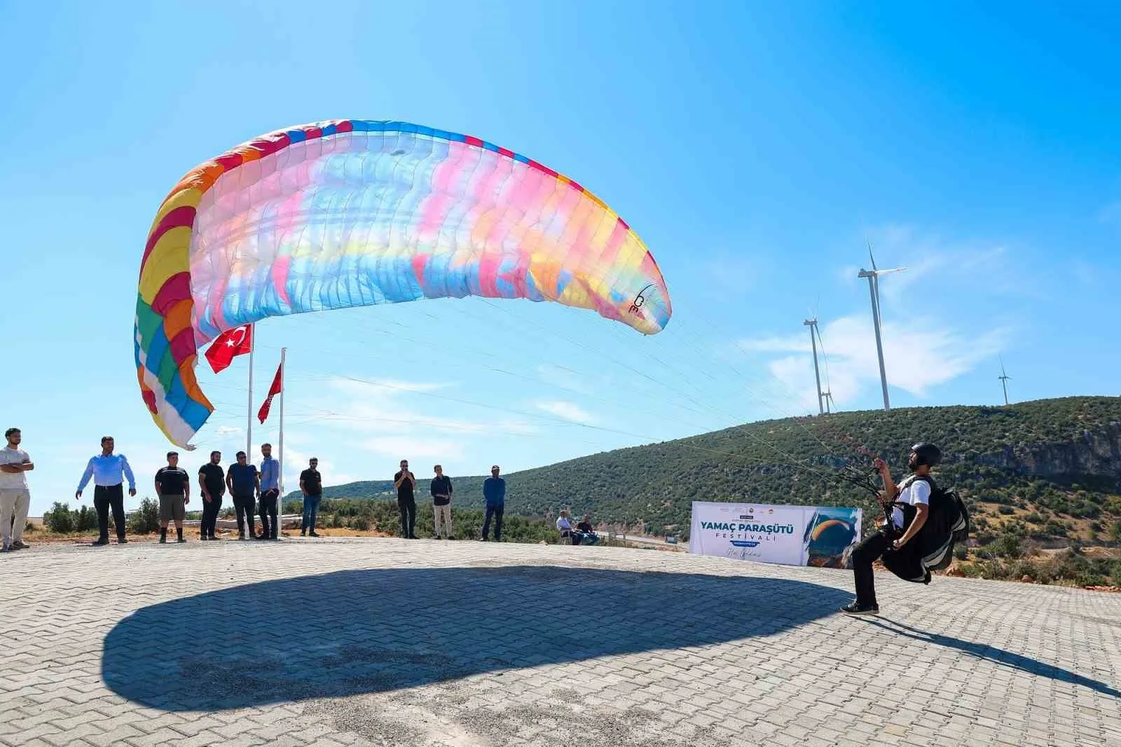 Gaziantep’te Gökyüzü Şenliği: “İlk yamaç paraşütü festivali başladı”