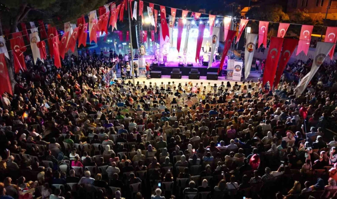 KUYUCAK, KURTULUŞ GÜNÜNÜ KONSERLE