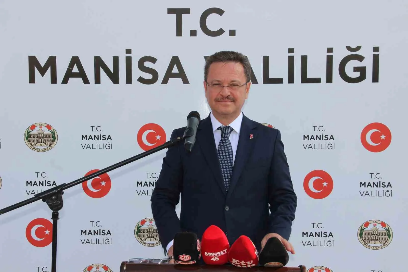 Manisa Valisi Enver Ünlü’den Manisalılara veda mesajı