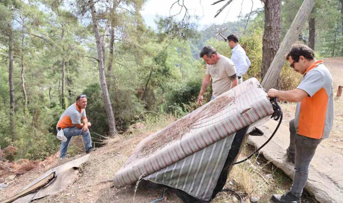 DATÇA KARAYOLU KENARINDA TEMİZLİK