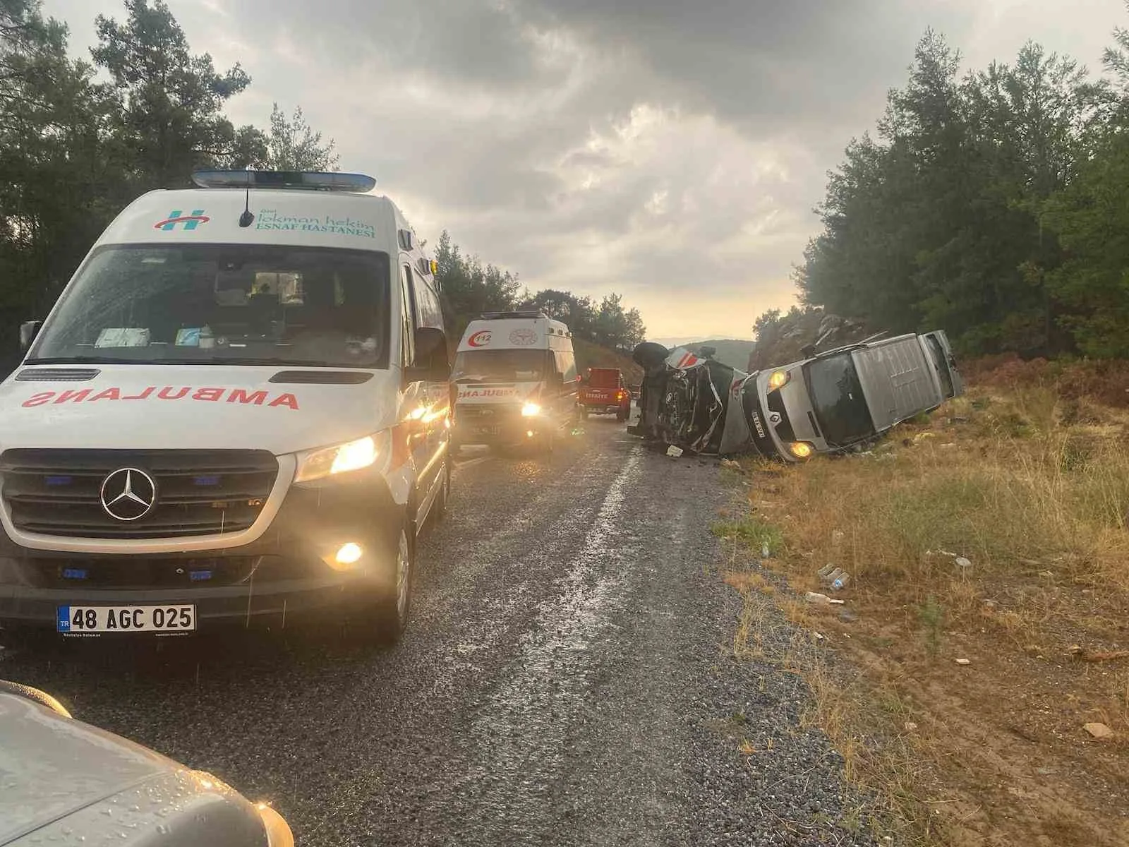 Muğla’da 2 kaza, 1 ölü, 14 yaralı