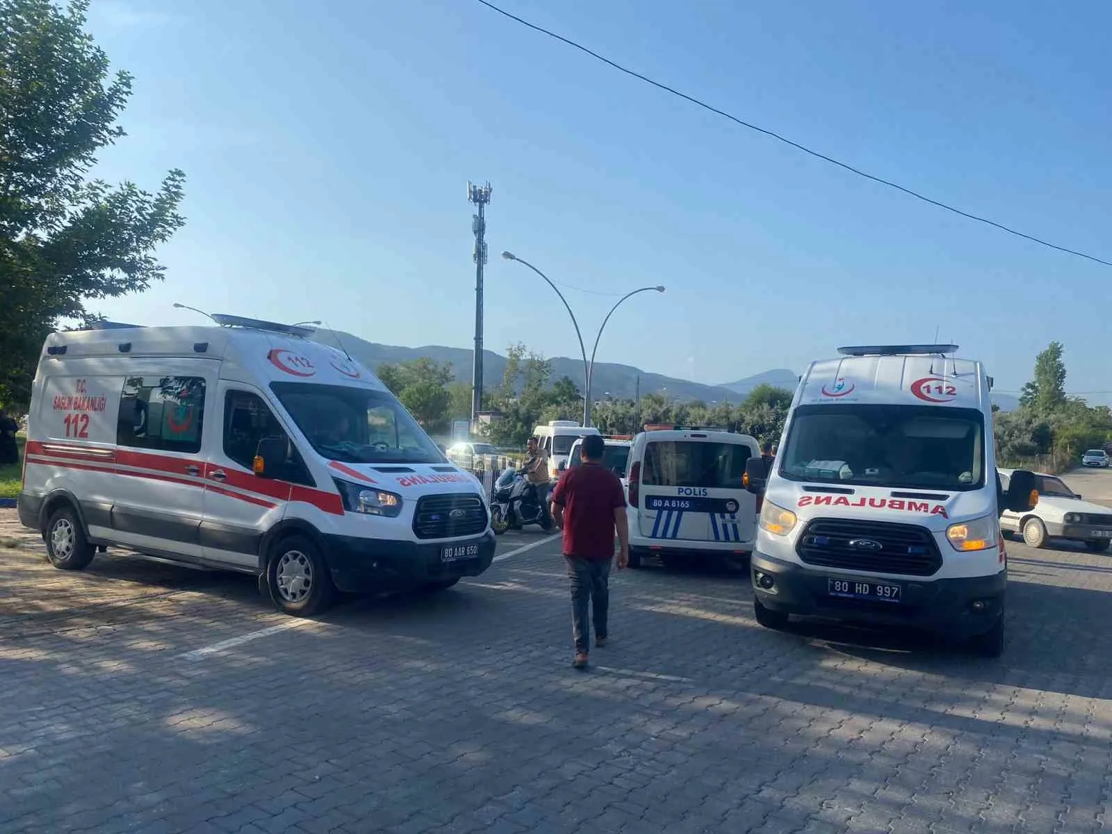 Osmaniye’de okul servisi ile otomobil çarpıştı: 5 yaralı