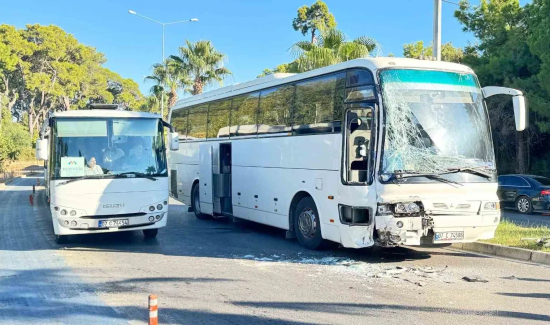 ANTALYA'DA OTEL ÇALIŞANLARINI TAŞIYAN