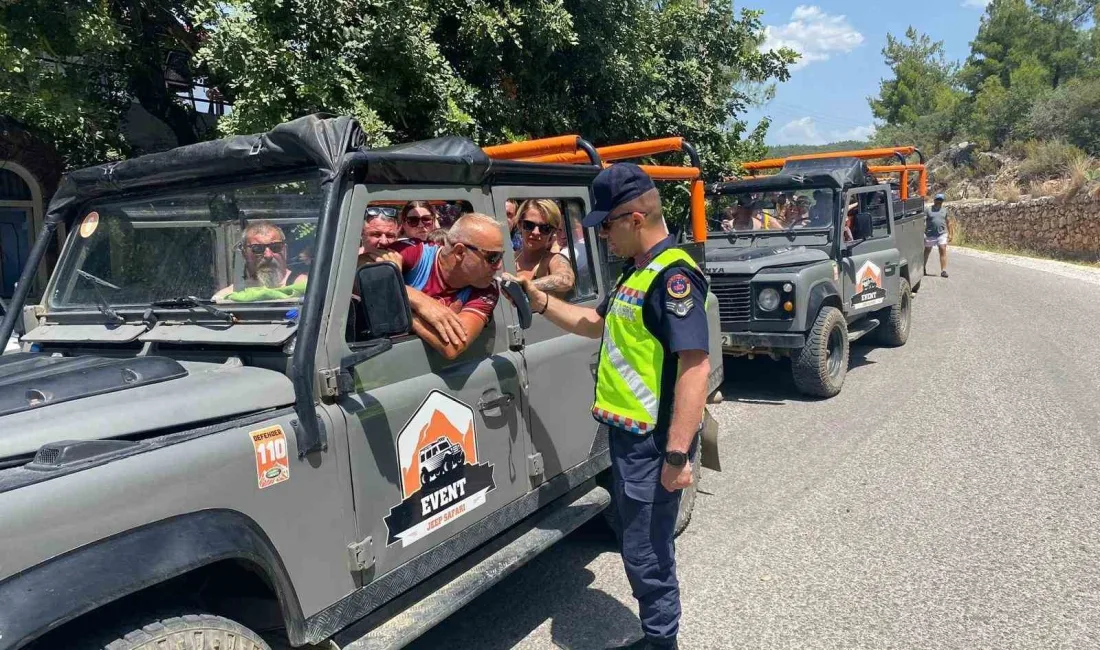 ANTALYA’DA SAFARİ ARAÇLARI İLE