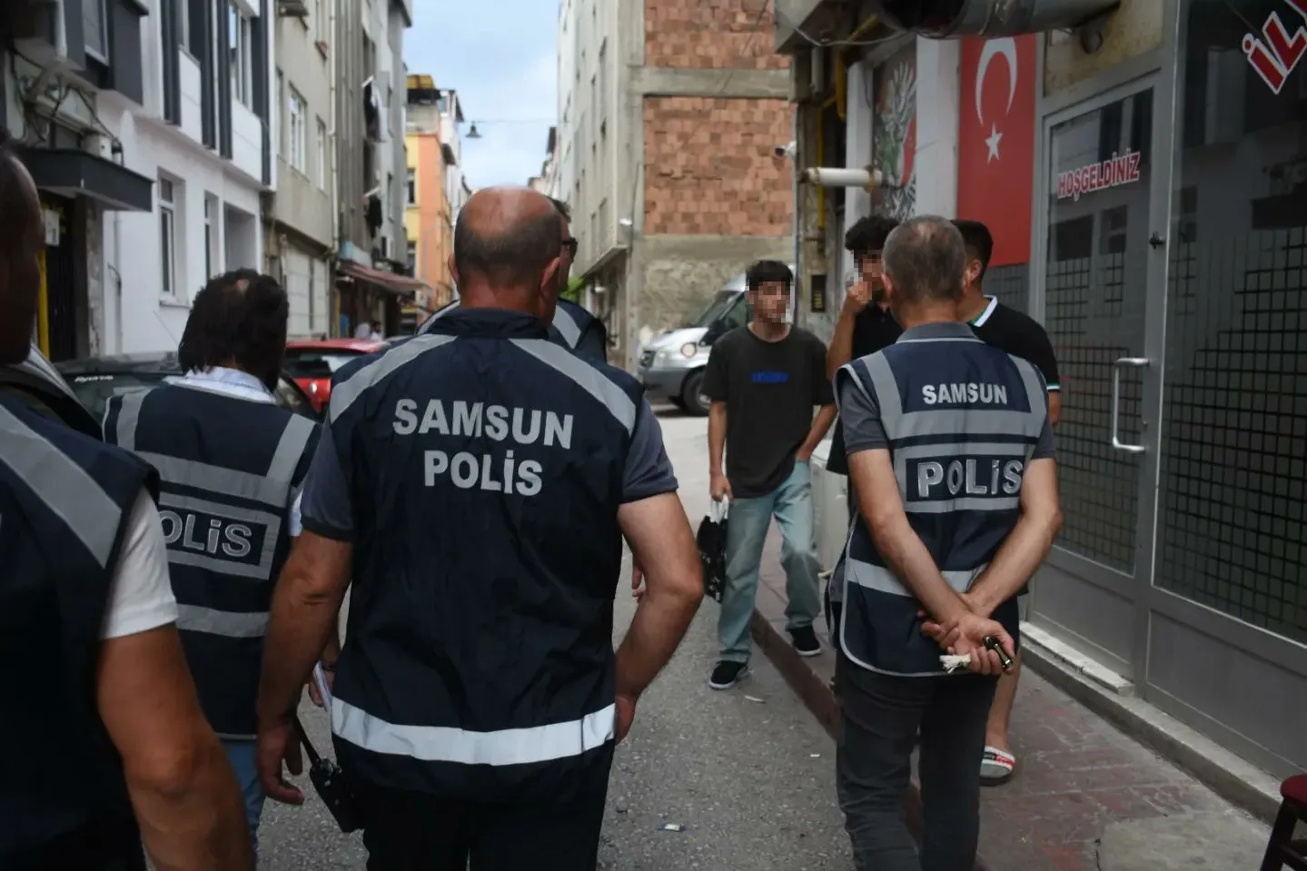 Samsun polisi, öğrencilerin güvenliği için denetimlerini arttırdı