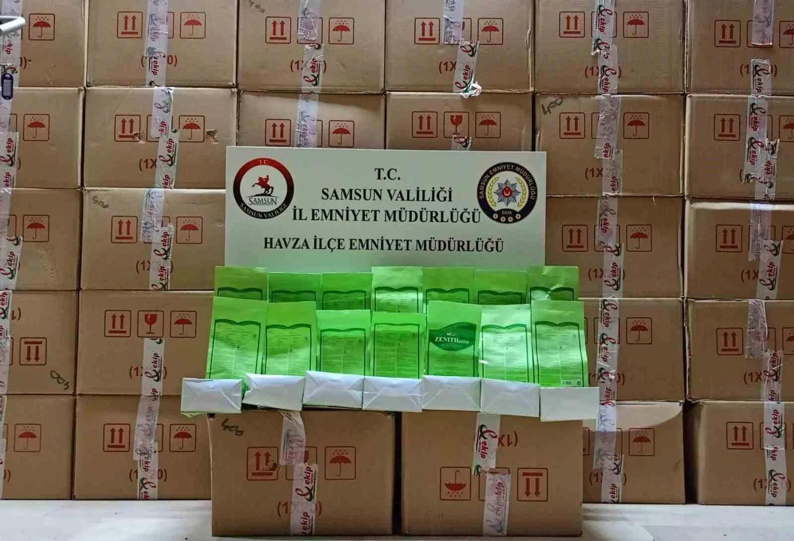 Samsun’da 3 bin 675 paket satışı yasaklı bitki güçlendirme tozu ele geçirildi