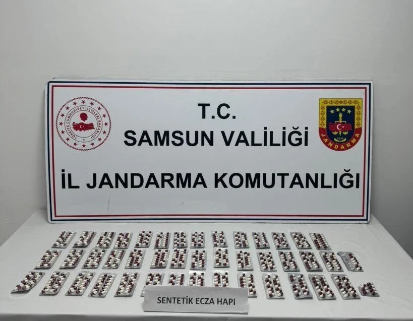 Samsun’da 947 adet sentetik ecza ele geçirildi