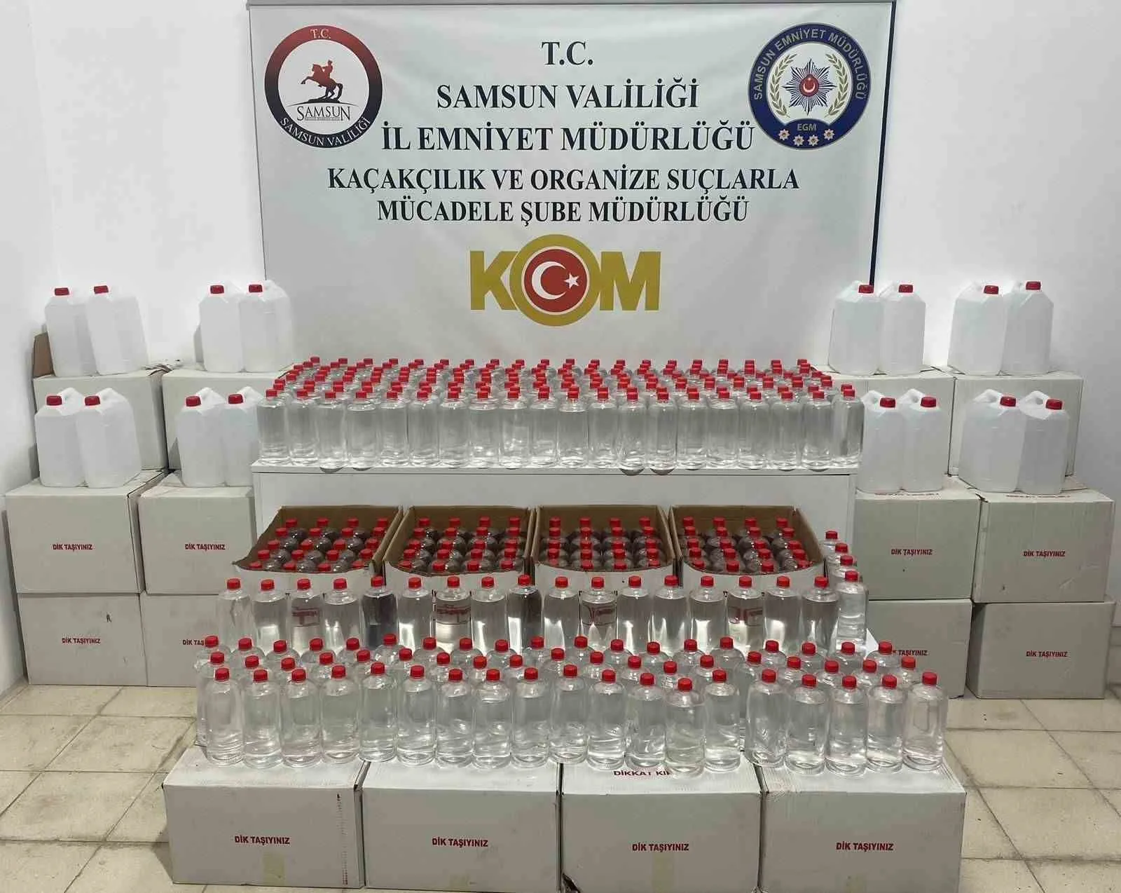 Samsun’da kaçak içki yapımında kullanılan 1 ton etil alkol ele geçirildi