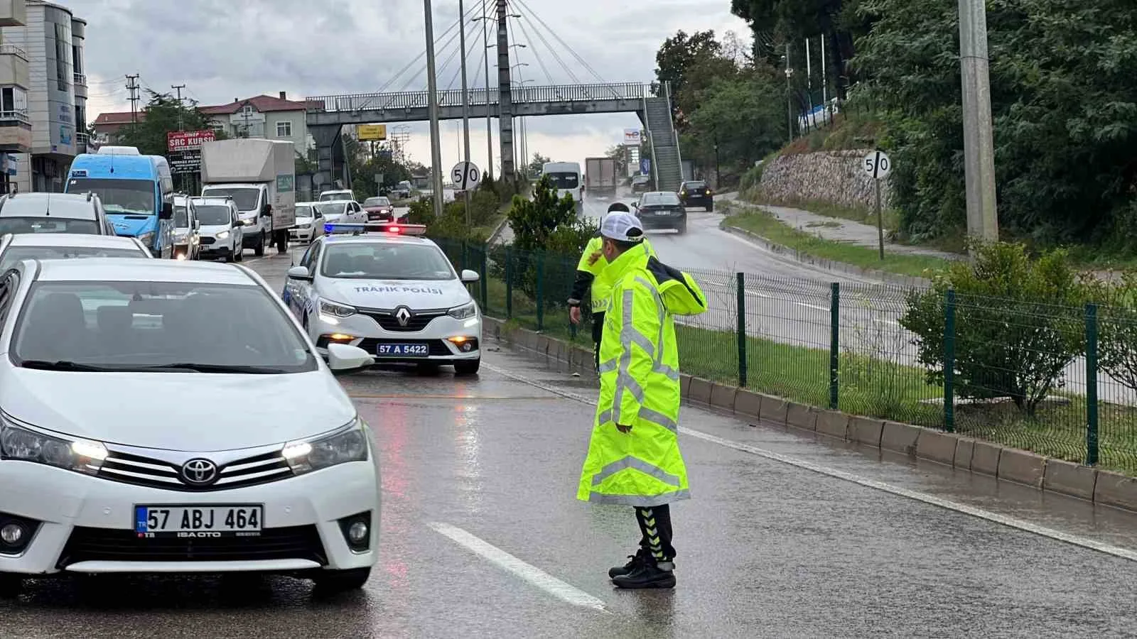 Sinop’ta trafik kazası: 4 yaşında çocuk yaralandı