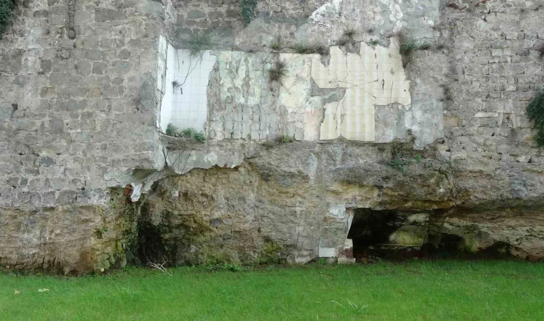 PAZARKAPI MAHALLESİ’NDE KADINLAR PAZARI’NIN