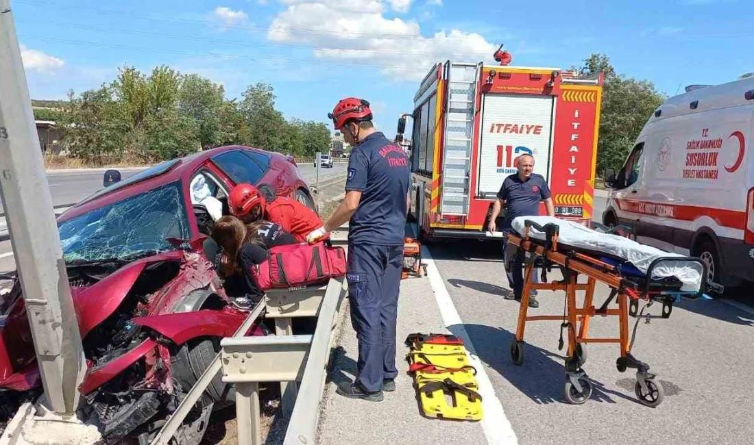 SUSURLUK'TA OTOYOLDA TRAFİK KAZASI;