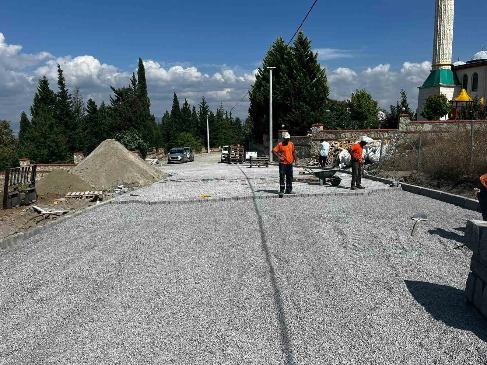 Üst yapı çalışmaları hızla sürüyor