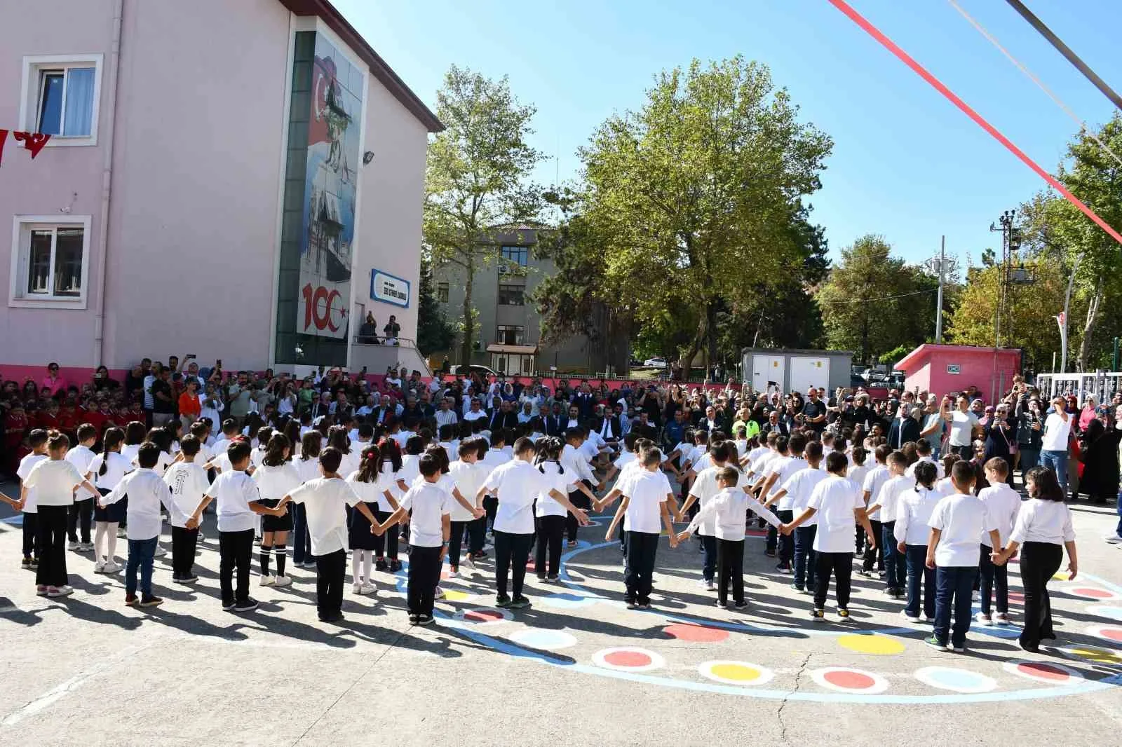 Vezirköprü’de İlköğretim Haftası kutlaması