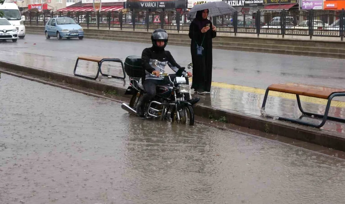 YOZGAT'TA SAĞANAK YAĞIŞ YOLLARI